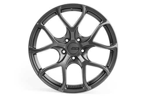 APR A01 Flow Formed Wheel