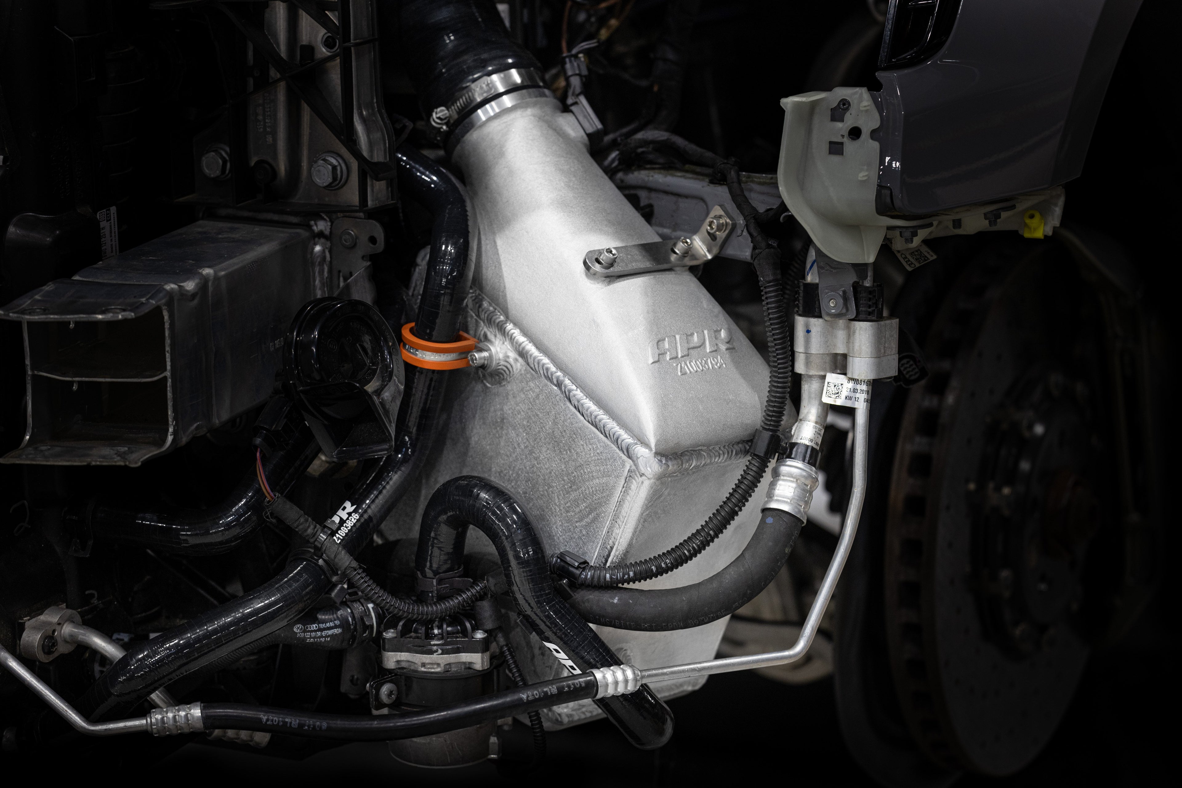 APR Air-To-Water Intercooler System - B9 2.9T