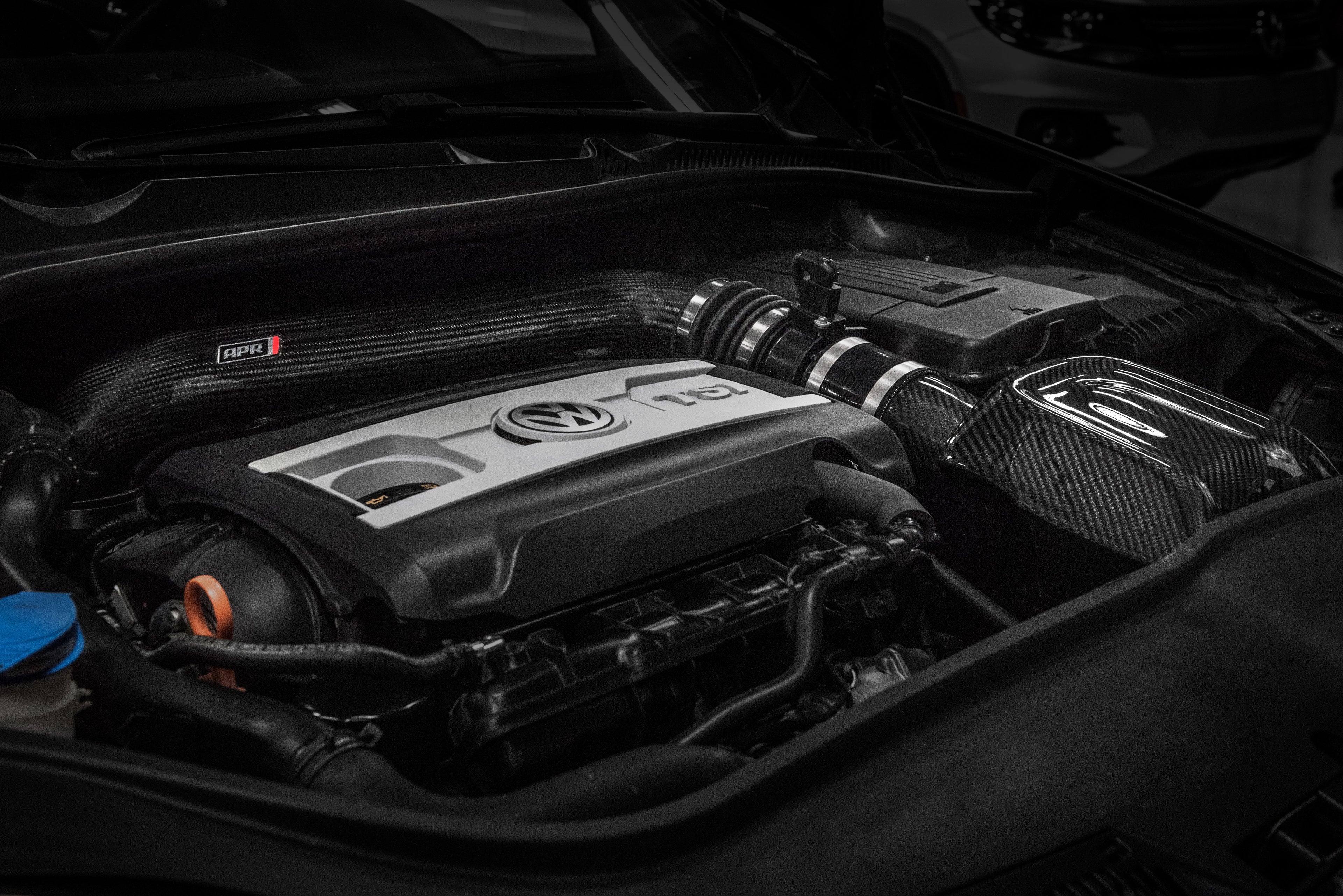 APR Carbon Fiber Intake System - 1.8T/2.0T EA888 PQ35