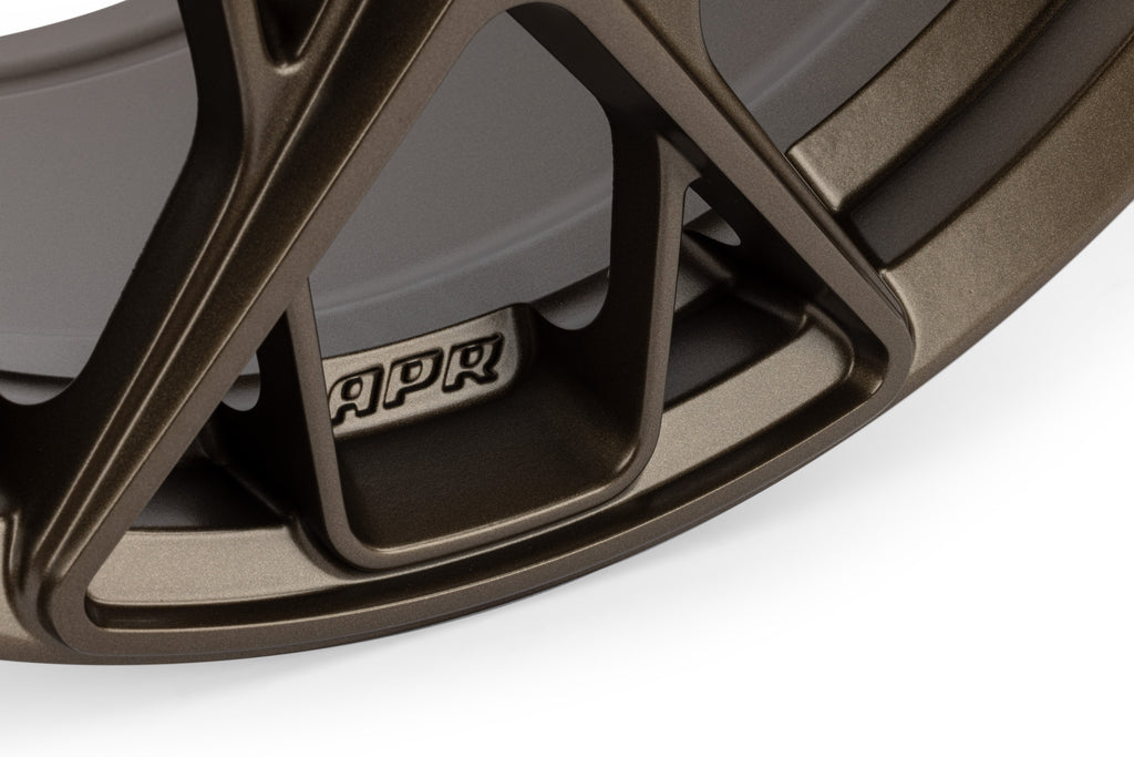 APR A02 Flow Formed Wheel