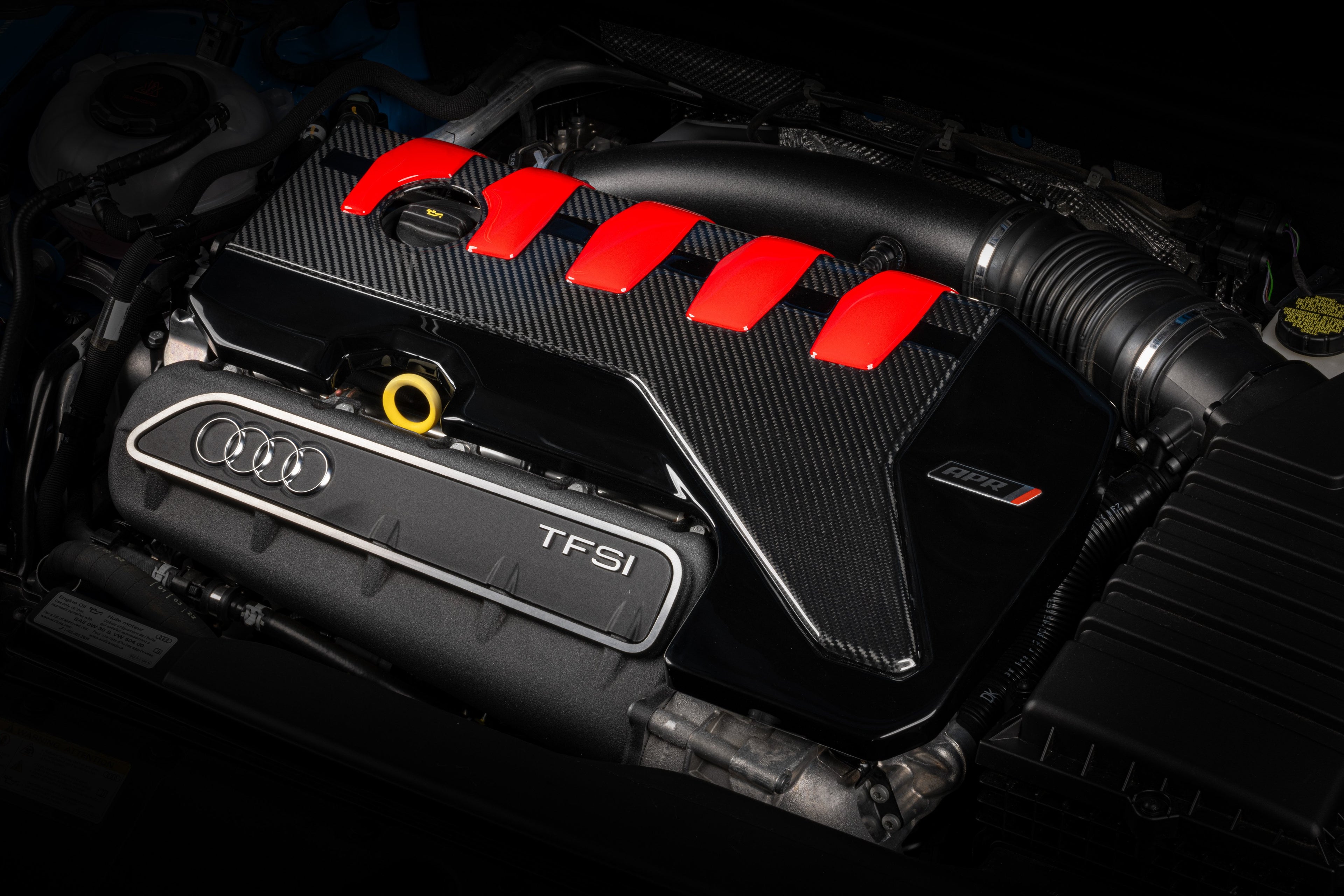 APR Engine Cover - 2.5T EA855.2 - Carbon Fiber