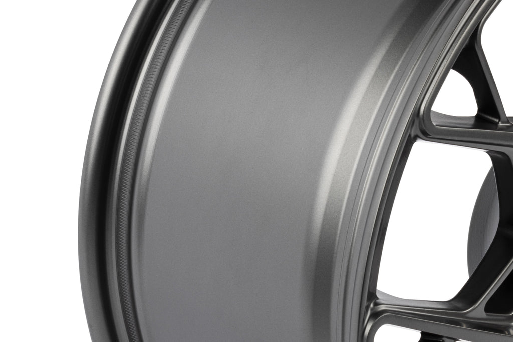 APR A02 Flow Formed Wheel