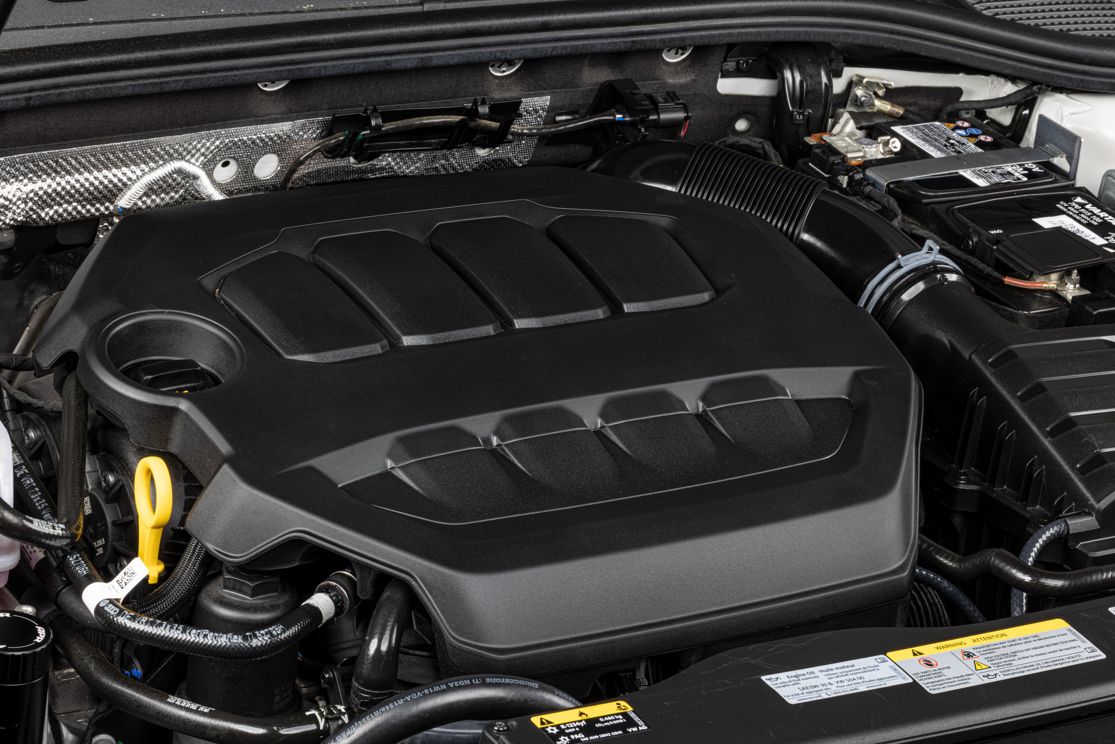 APR Engine Cover - 2.0T EA888.4 - Forged Carbon Fiber