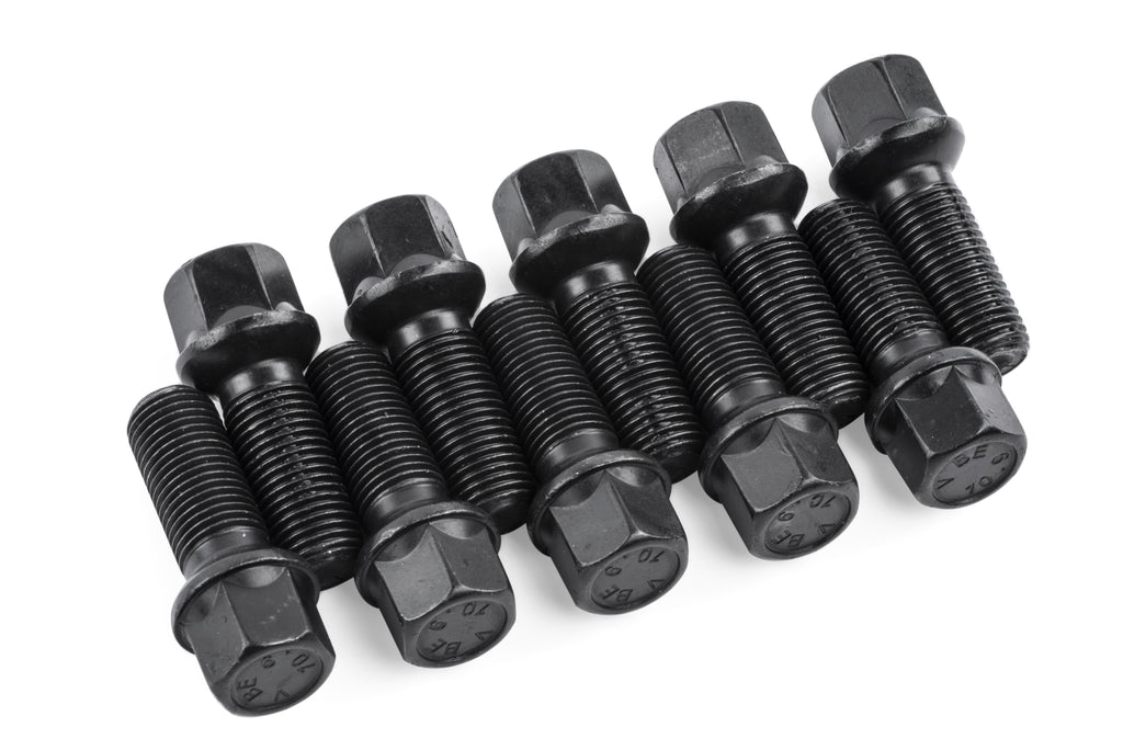 APR Wheel Spacer Kit With Lug Bolts - 2mm Thick - 66.5mm CB - 30mm Bolts